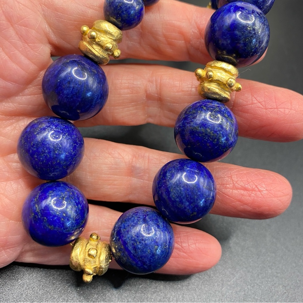 Blue Lapis Lazuli Necklace Graduated Stone Beads  With Gold Accent Beads 16" - Picture 2 of 7